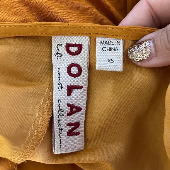 Dolan Anthropologie Women's Gold Alvia Peasant Embroidered Boho Top Size XS - Picture 3 of 7